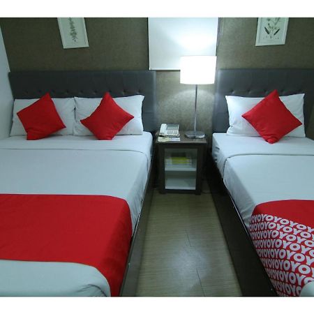 Oyo 24H City Hotel Near Makati Medical Center Makati City Zewnętrze zdjęcie