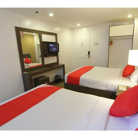 Oyo 24H City Hotel Near Makati Medical Center Makati City Zewnętrze zdjęcie