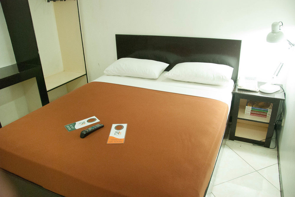 Oyo 24H City Hotel Near Makati Medical Center Makati City Zewnętrze zdjęcie
