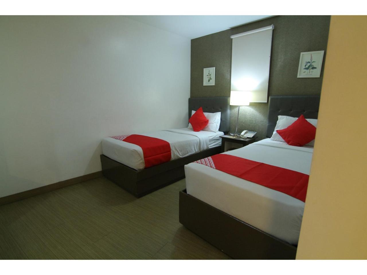 Oyo 24H City Hotel Near Makati Medical Center Makati City Zewnętrze zdjęcie