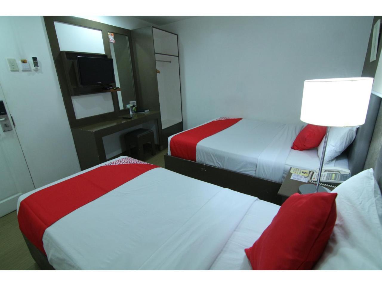 Oyo 24H City Hotel Near Makati Medical Center Makati City Zewnętrze zdjęcie