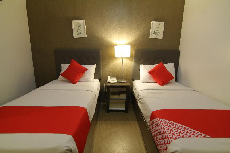 Oyo 24H City Hotel Near Makati Medical Center Makati City Zewnętrze zdjęcie